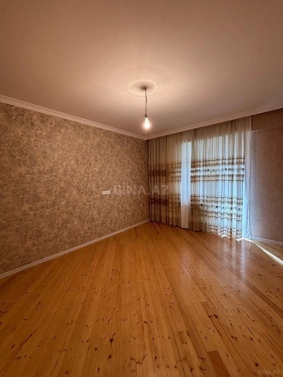 Satılır 1 otaqlı mənzil 47 m²