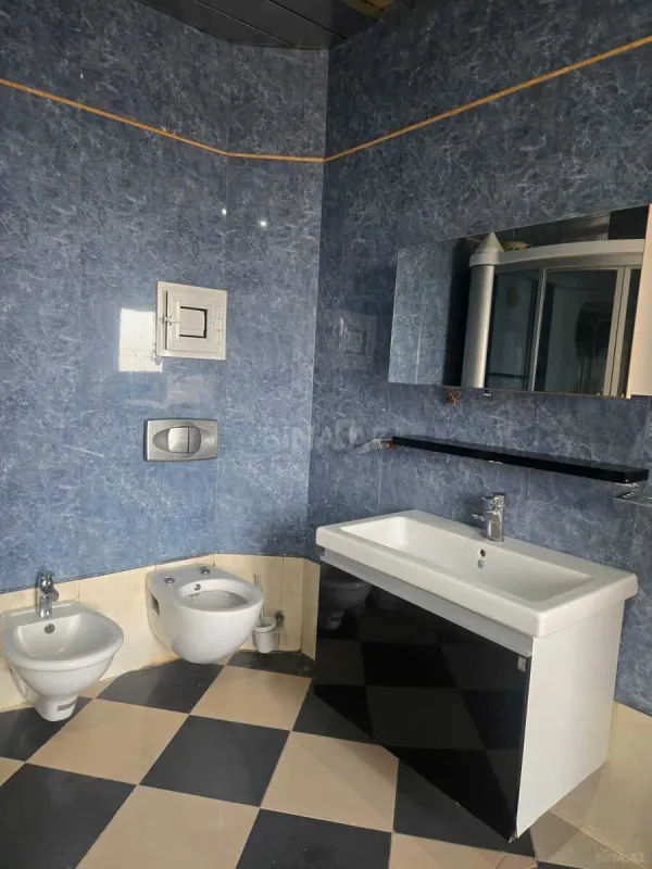 Kirayə verilir 2 otaqlı mənzil 109 m²