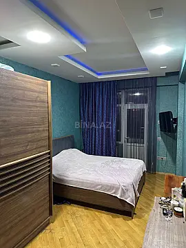 Satılır 3 otaqlı mənzil 105 m²