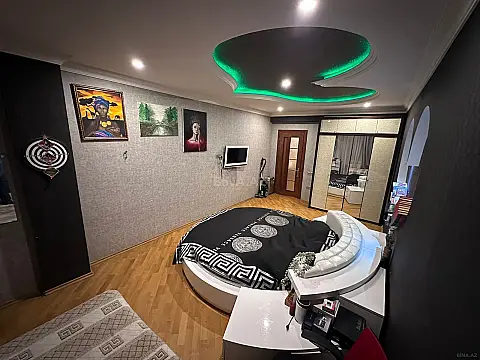 Satılır 3 otaqlı mənzil 105 m²