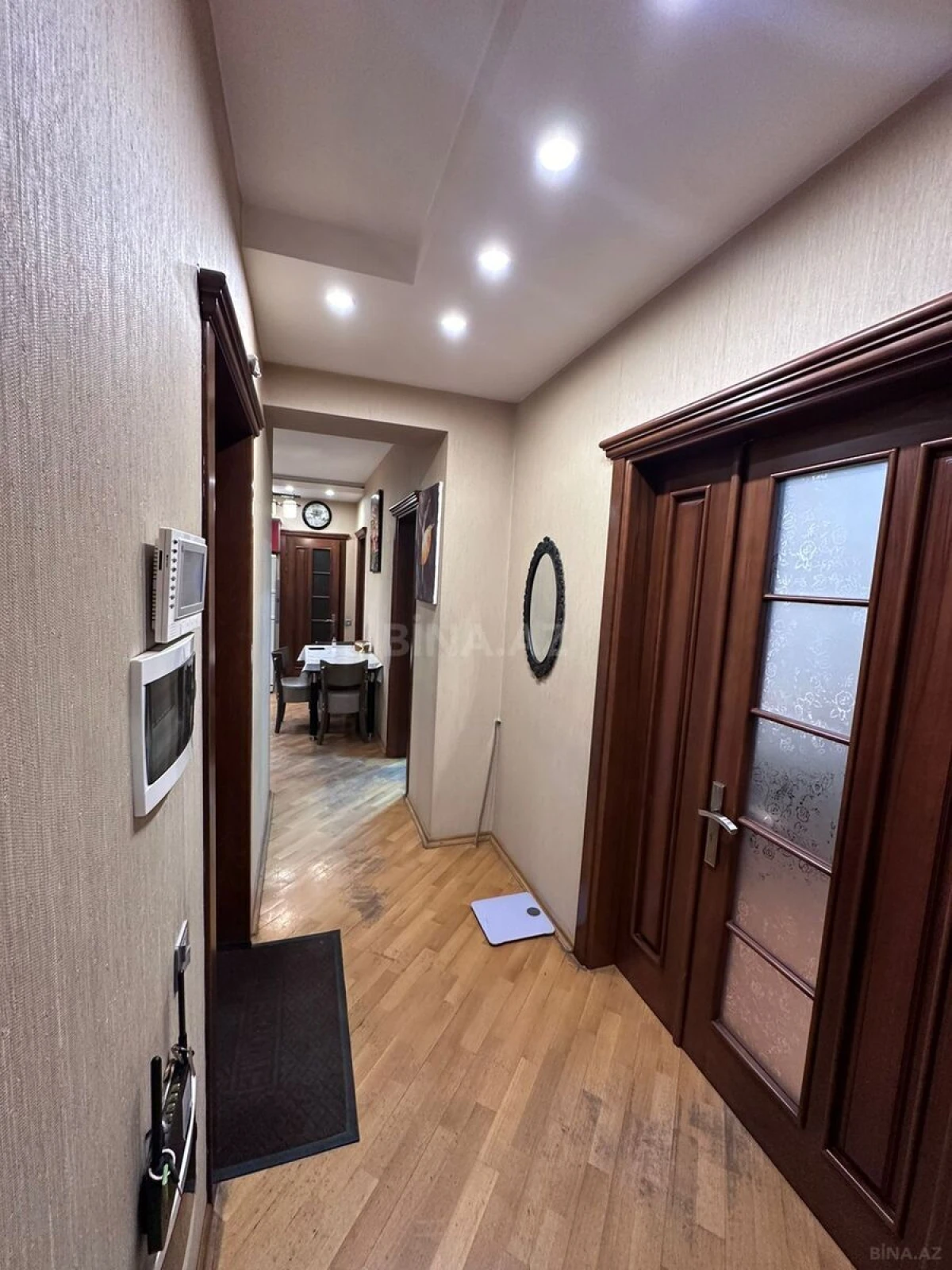 Satılır 3 otaqlı mənzil 105 m²