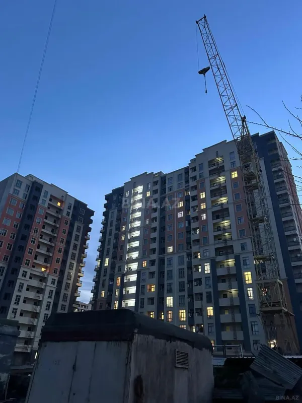 Satılır 2 otaqlı mənzil 77 m²