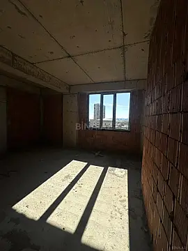 Satılır 2 otaqlı mənzil 77 m²