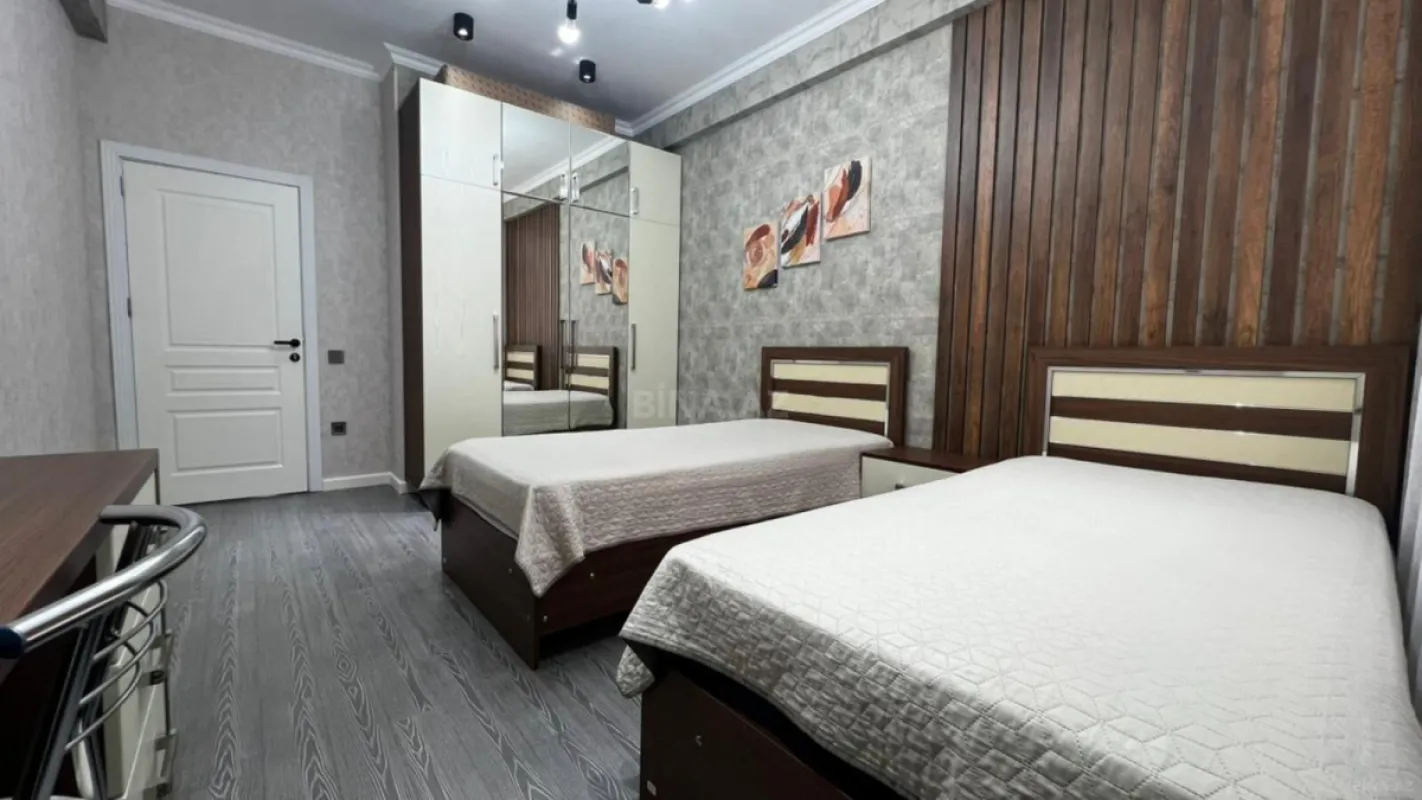 Kirayə verilir 3 otaqlı mənzil 115 m²