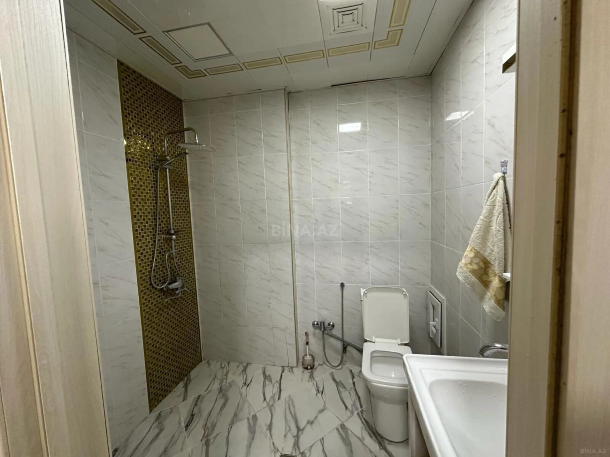 Kirayə verilir 2 otaqlı mənzil 70 m²