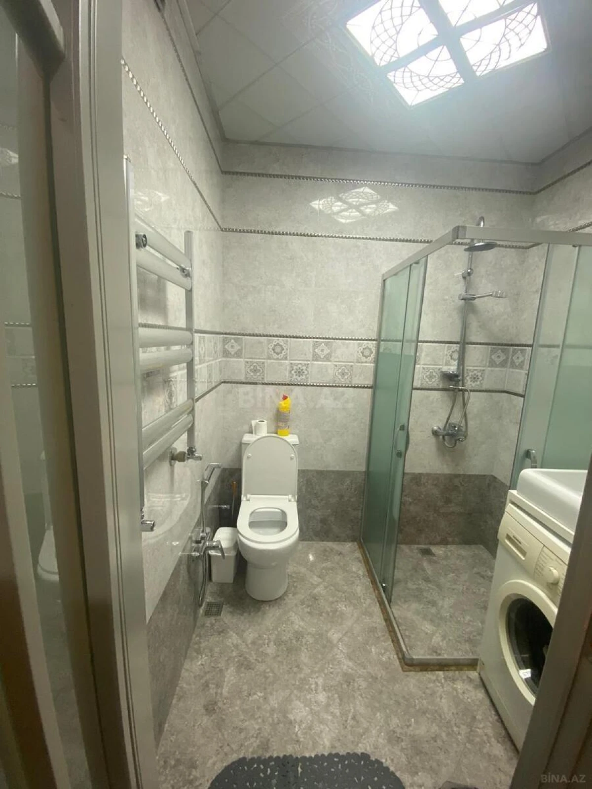 Kirayə verilir 2 otaqlı mənzil 65 m²