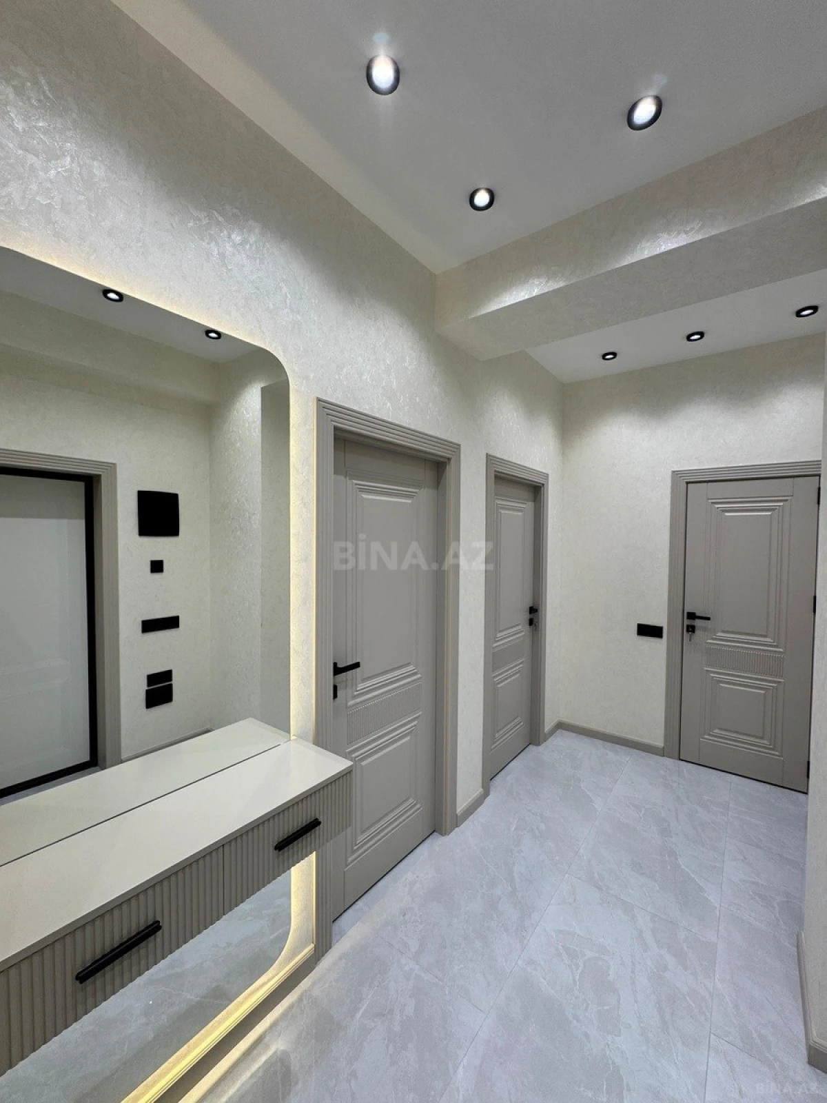 Satılır 3 otaqlı mənzil 90 m²
