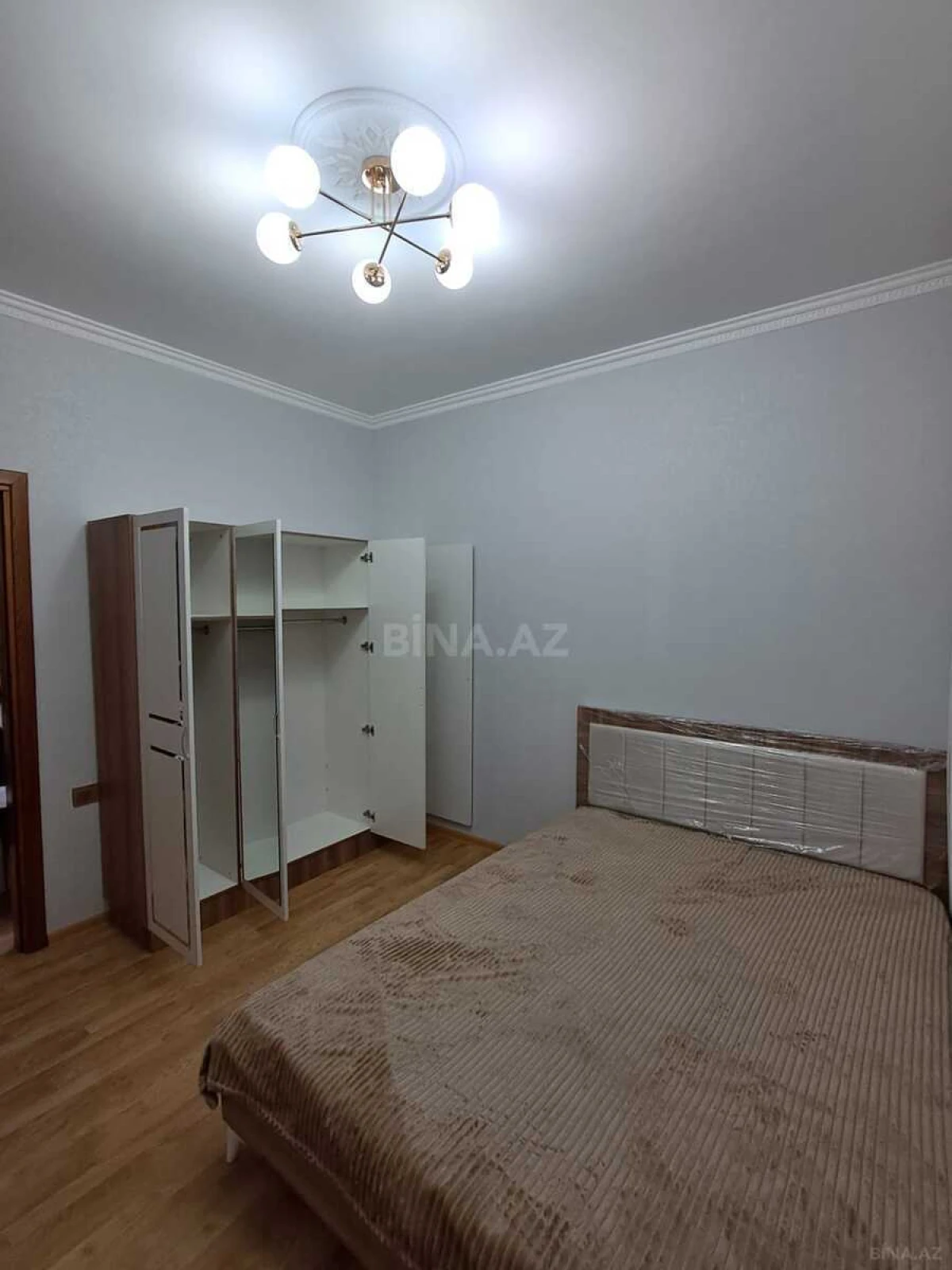Kirayə verilir 3 otaqlı mənzil 90 m²