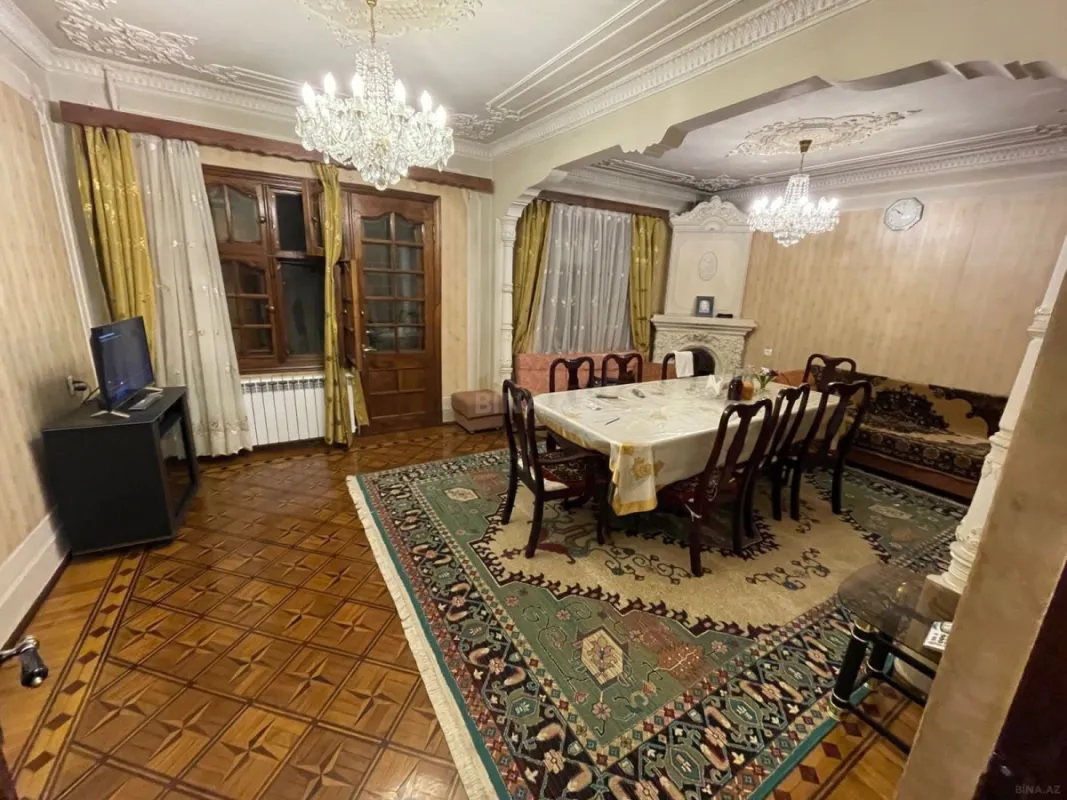Satılır 4 otaqlı mənzil 110 m²