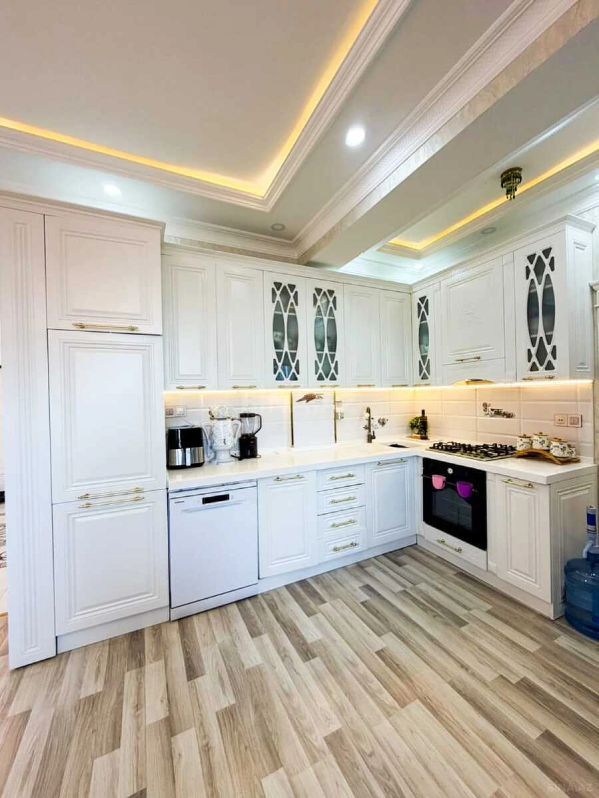 Satılır 3 otaqlı mənzil 95 m²