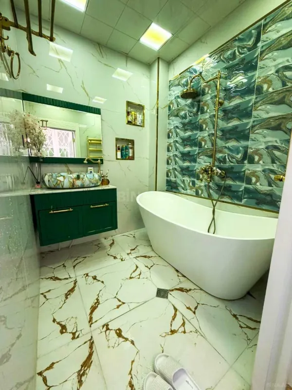 Satılır 3 otaqlı mənzil 95 m²