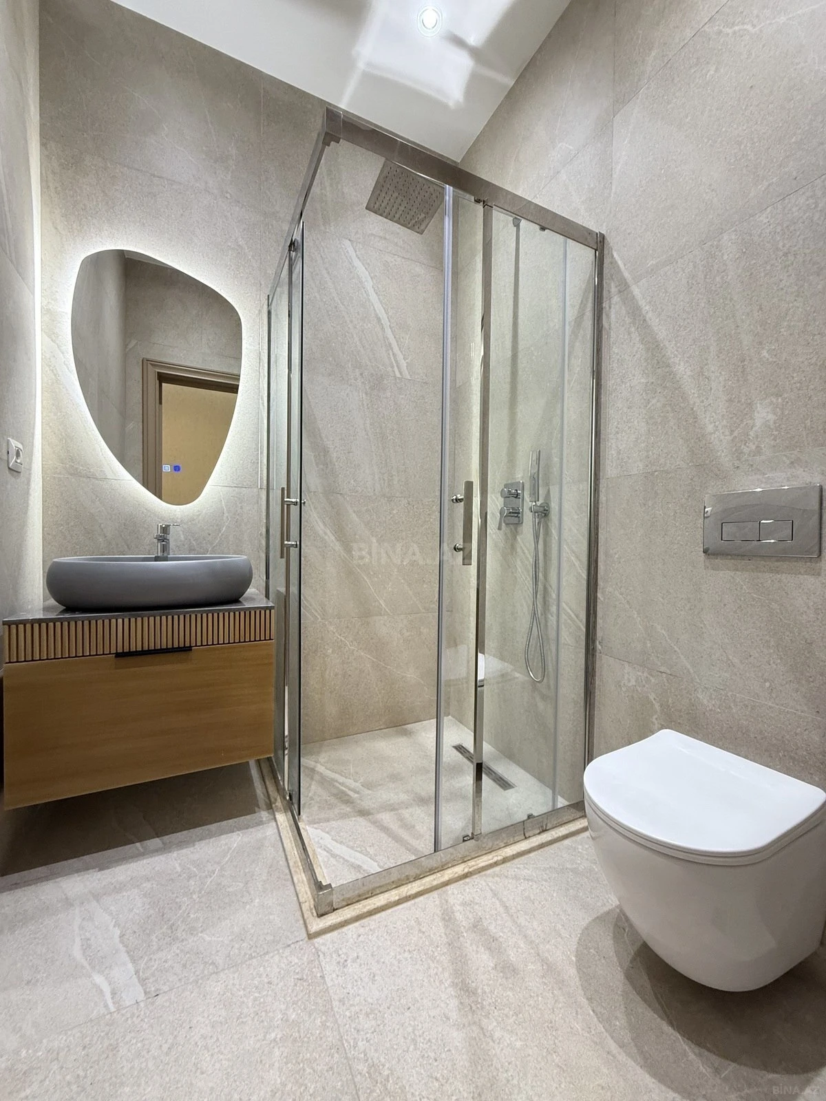 Satılır 4 otaqlı həyət evi 200 m²