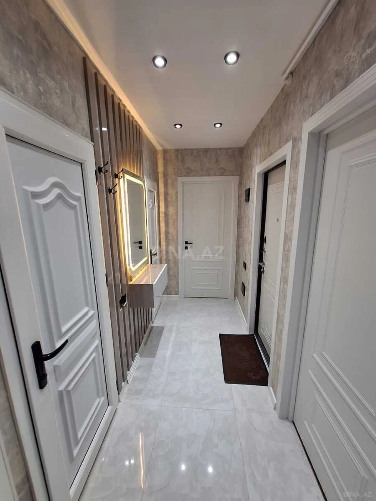 Satılır 2 otaqlı mənzil 60 m²