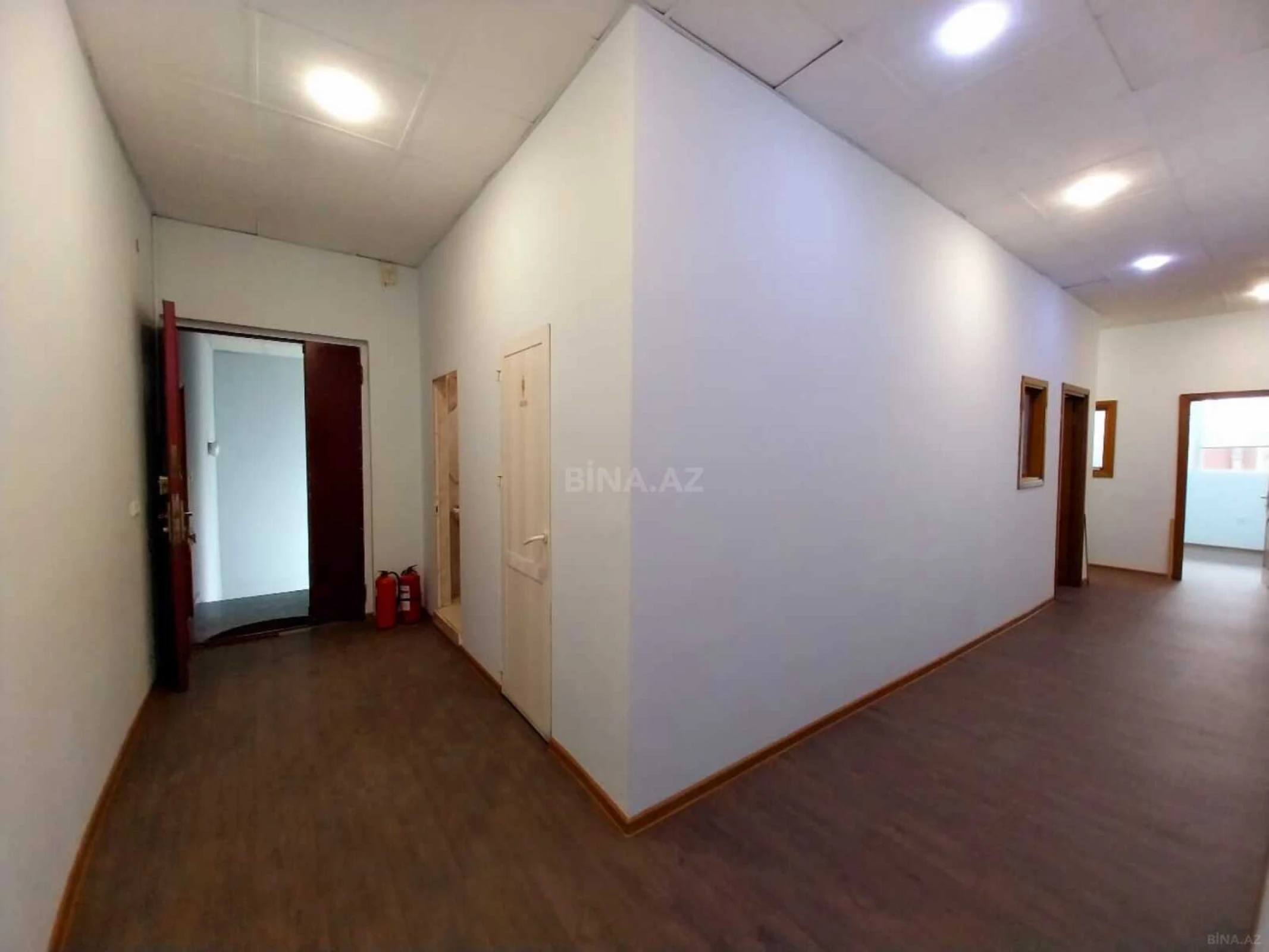 Kirayə verilir 6 otaqlı ofis 230 m²