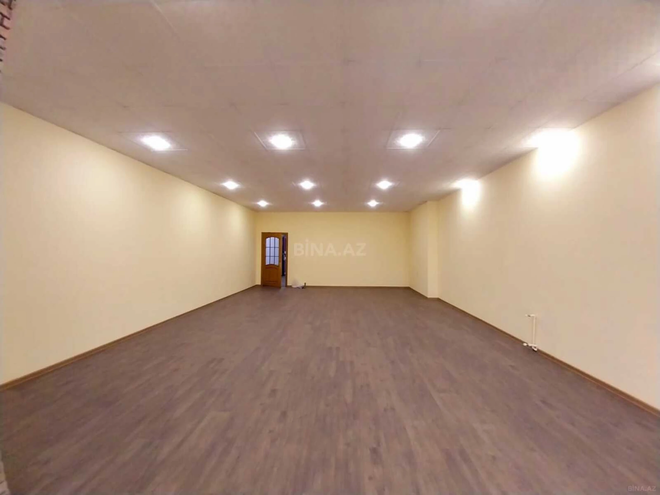 Kirayə verilir 6 otaqlı ofis 230 m²