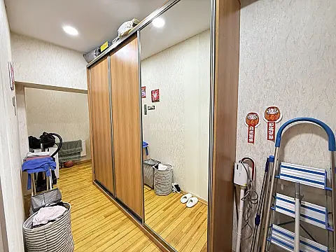 Satılır 1 otaqlı mənzil 51 m²
