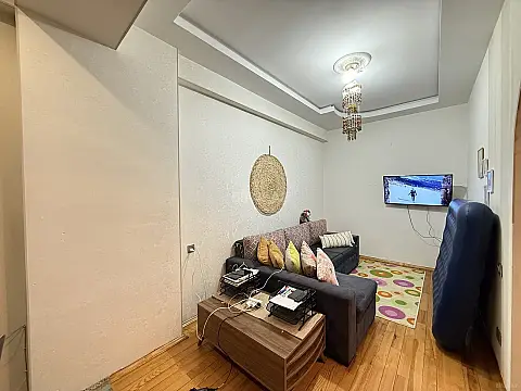 Satılır 1 otaqlı mənzil 51 m²