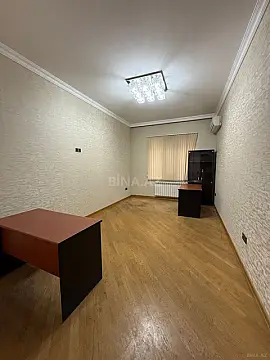 Kirayə verilir 2 otaqlı ofis 90 m²