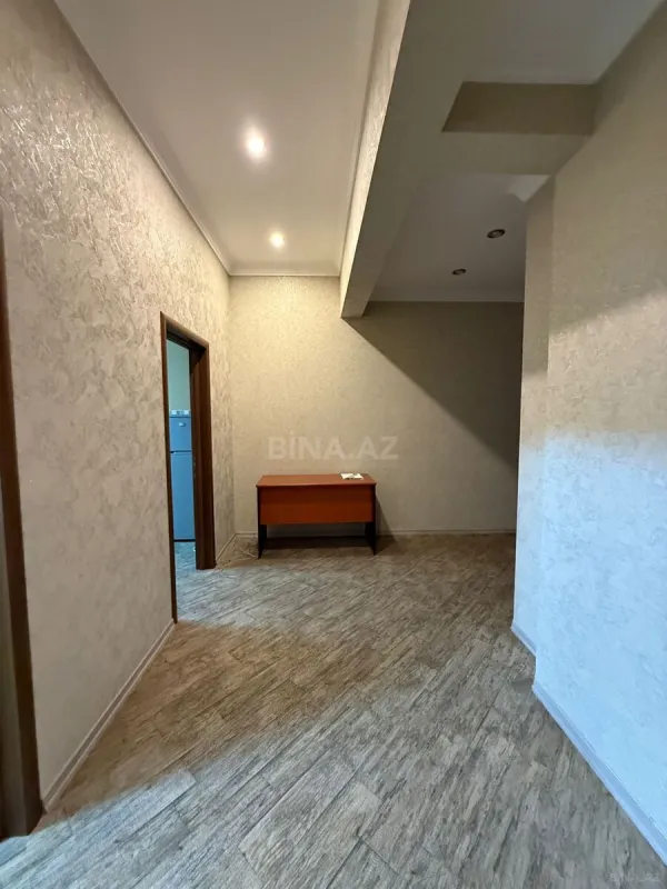 Kirayə verilir 2 otaqlı ofis 90 m²