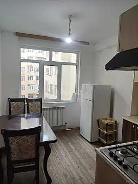 Satılır 3 otaqlı mənzil 83 m²