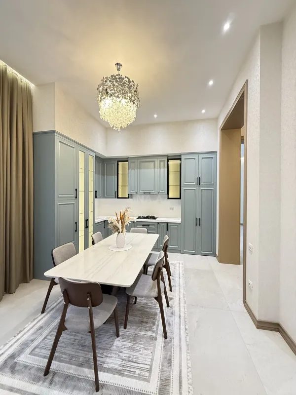 Satılır 4 otaqlı həyət evi 200 m²