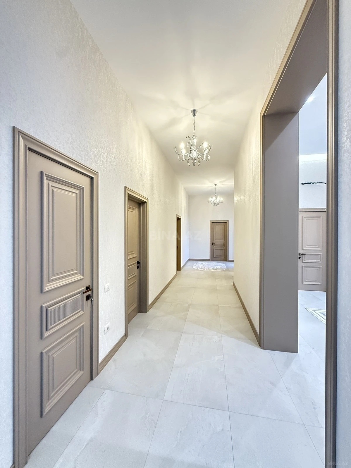 Satılır 4 otaqlı həyət evi 200 m²