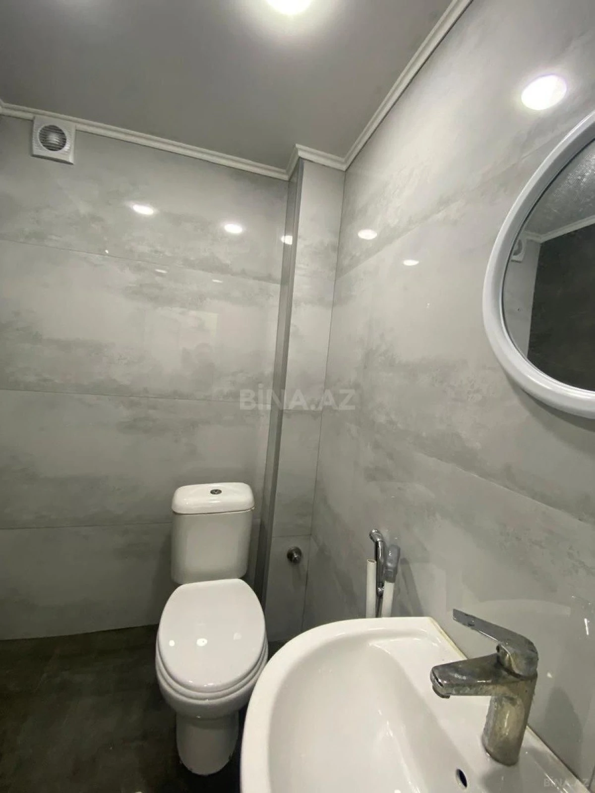 Satılır 2 otaqlı mənzil 45 m²