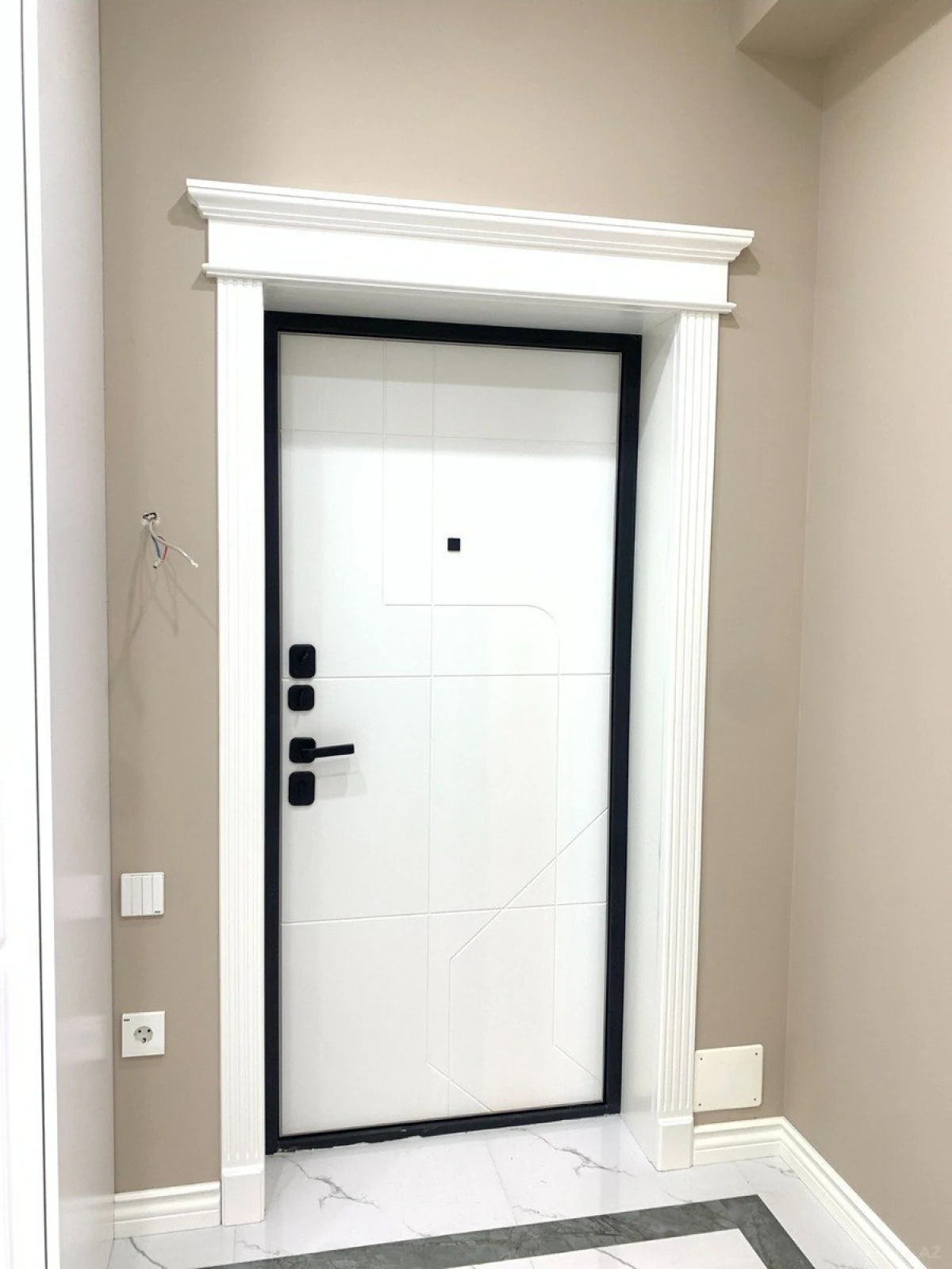Satılır 4 otaqlı mənzil 117 m²