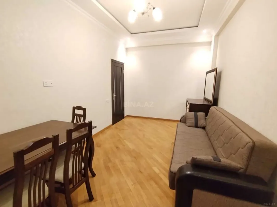 Satılır 2 otaqlı mənzil 60 m²