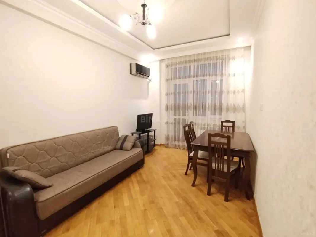 Satılır 2 otaqlı mənzil 60 m²