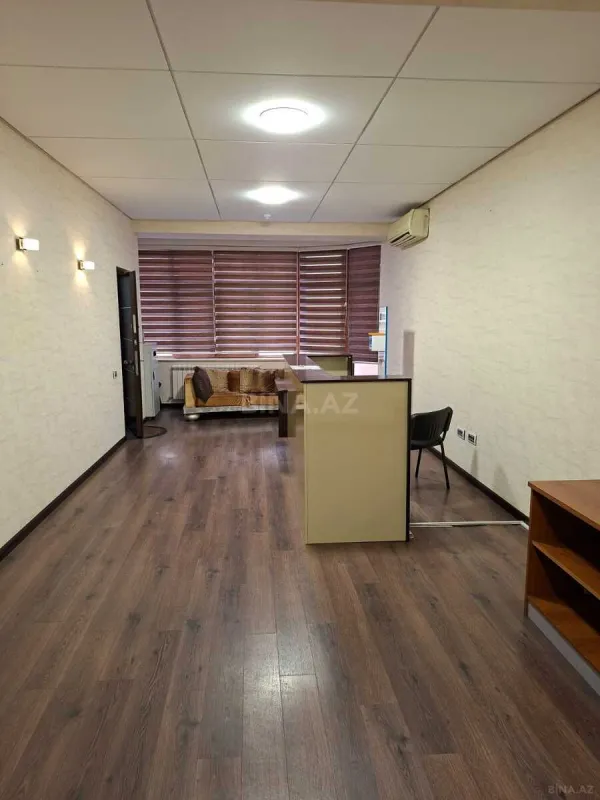 Kirayə verilir 9 otaqlı ofis 322 m²