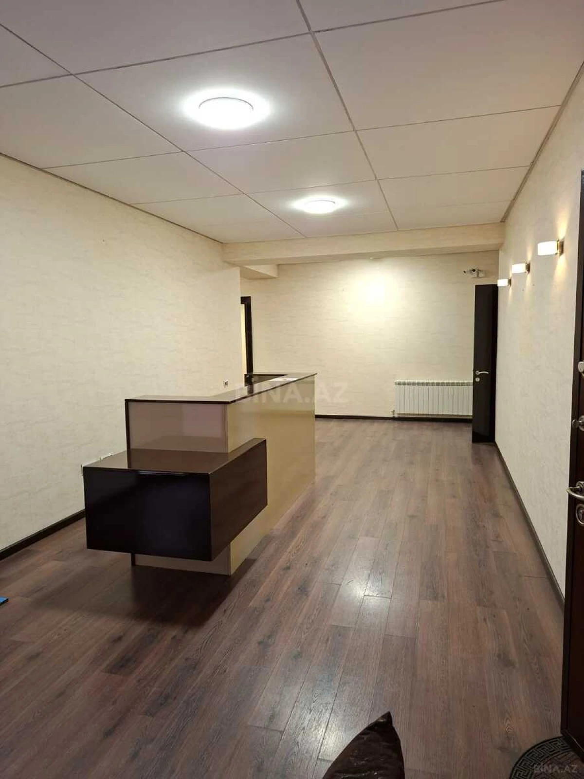 Kirayə verilir 9 otaqlı ofis 322 m²