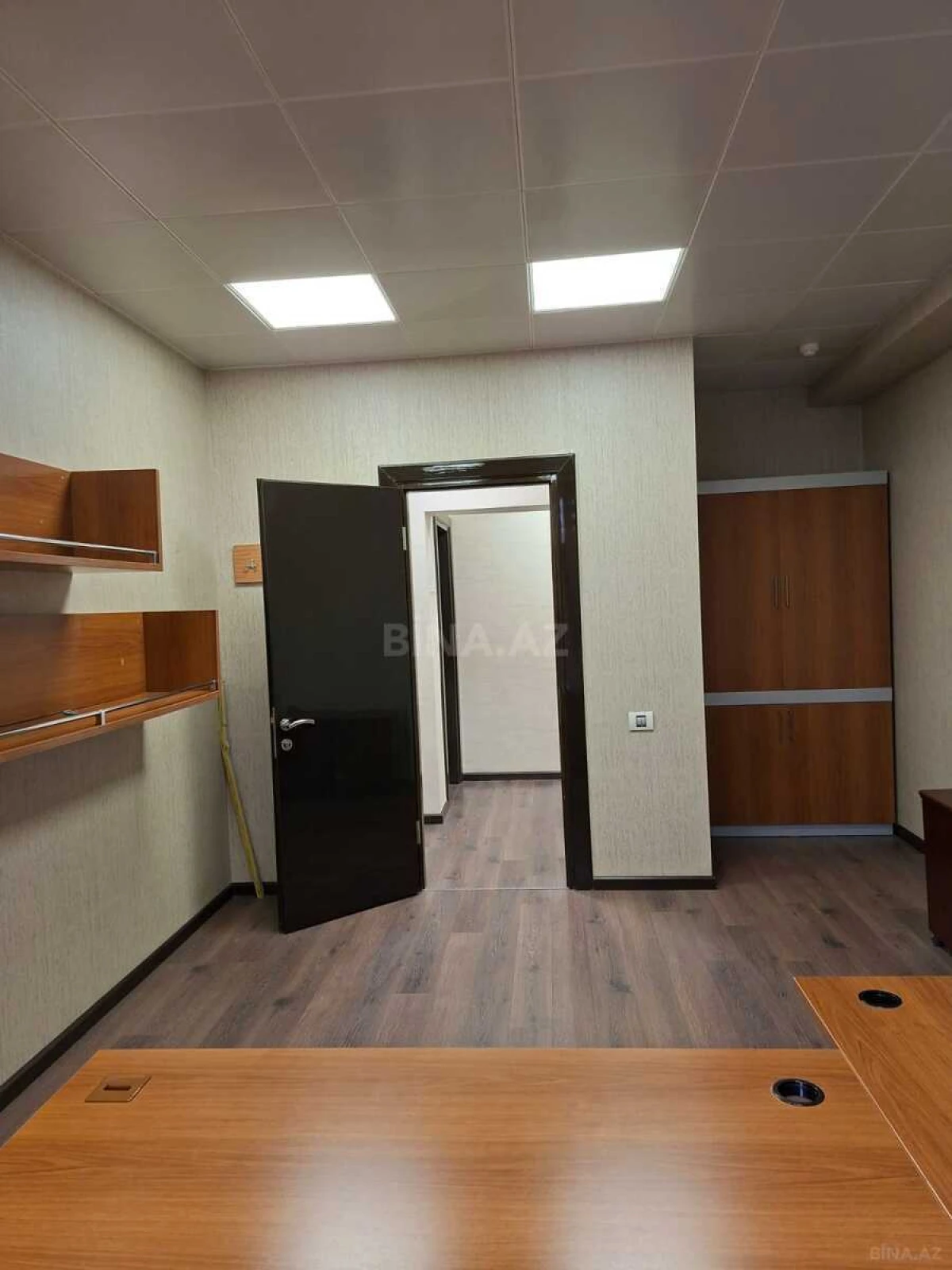 Kirayə verilir 9 otaqlı ofis 322 m²