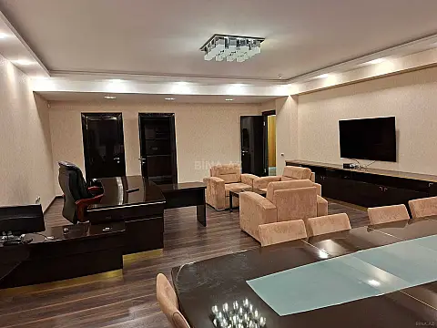 Kirayə verilir 9 otaqlı ofis 322 m²