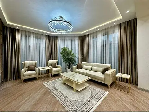 Satılır 3 otaqlı mənzil 155 m²