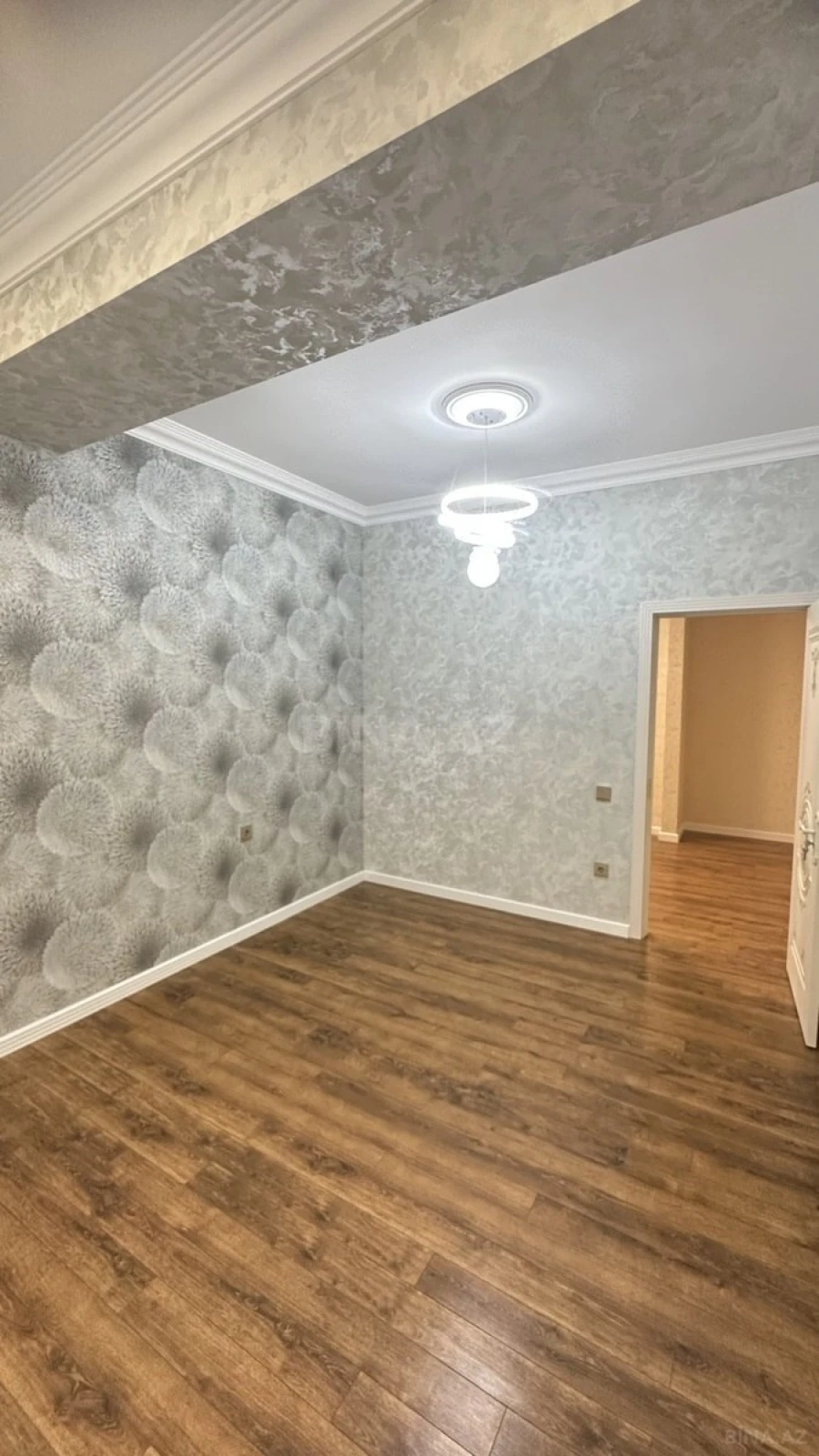 Satılır 3 otaqlı mənzil 100 m²