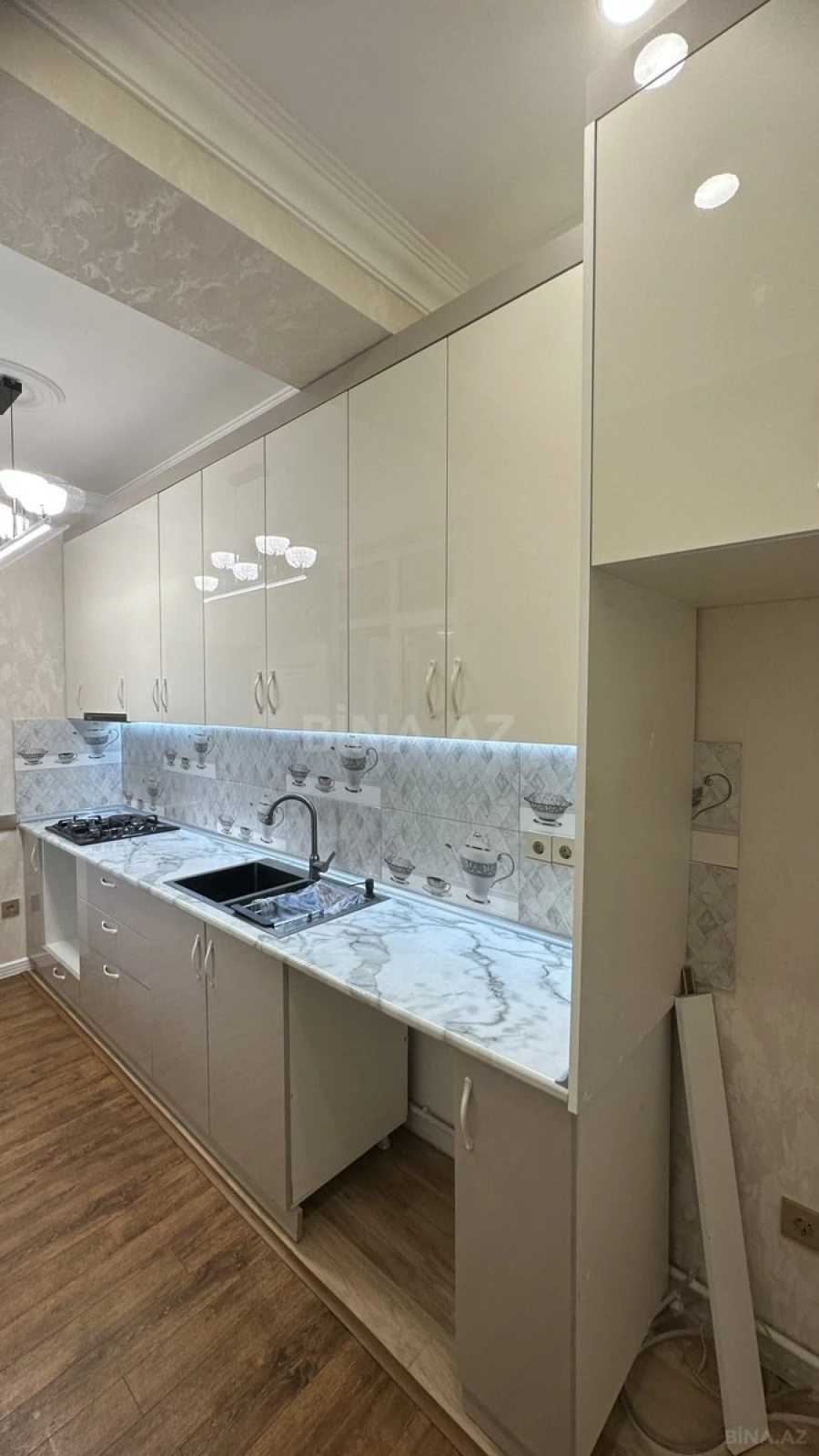 Satılır 3 otaqlı mənzil 100 m²