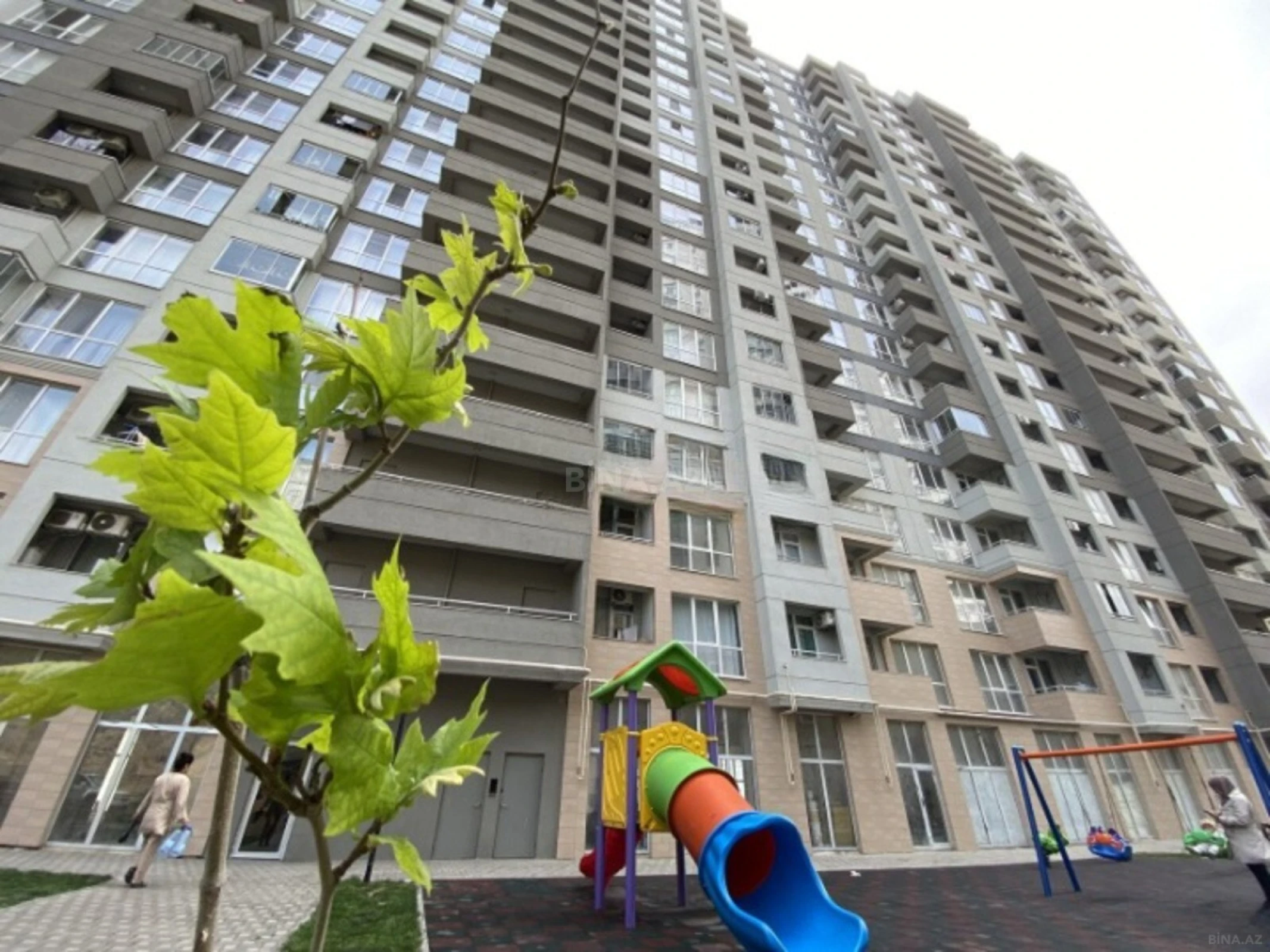 Satılır 2 otaqlı mənzil 80 m²