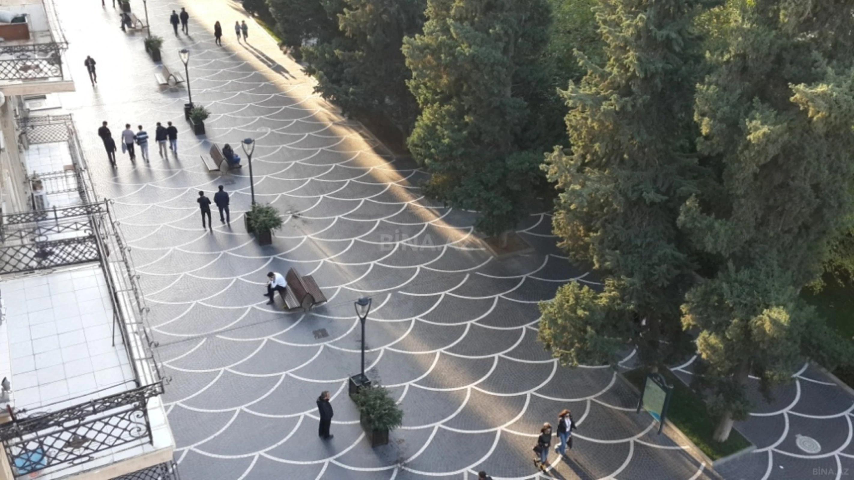 Kirayə verilir 2 otaqlı mənzil 73 m²