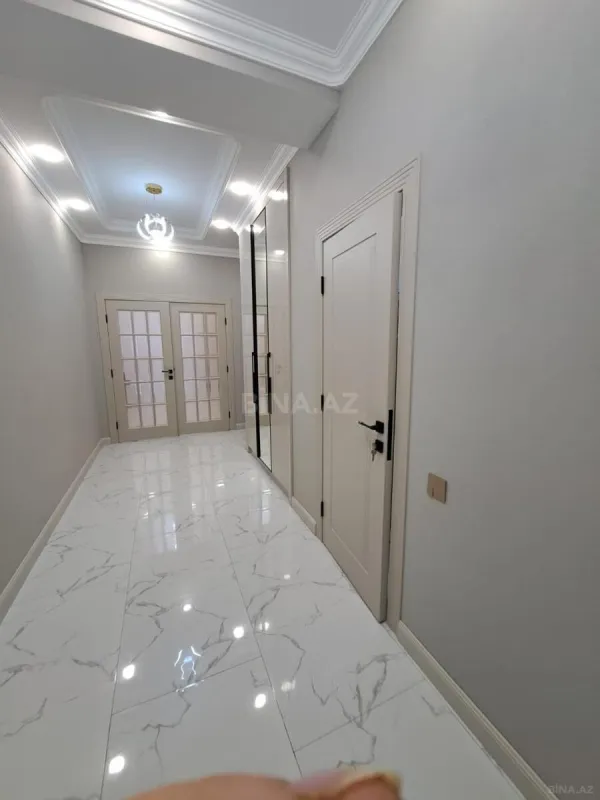 Kirayə verilir 3 otaqlı mənzil 130 m²