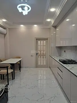 Kirayə verilir 3 otaqlı mənzil 130 m²