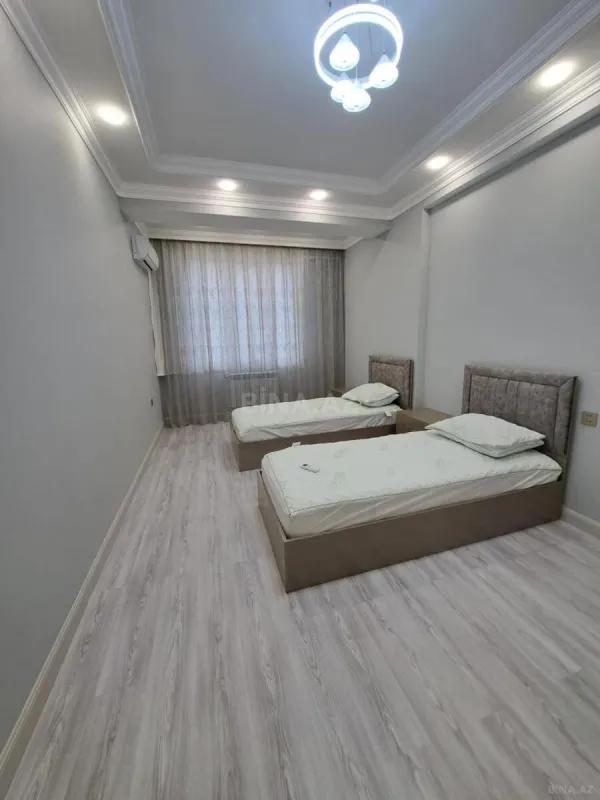 Kirayə verilir 3 otaqlı mənzil 130 m²