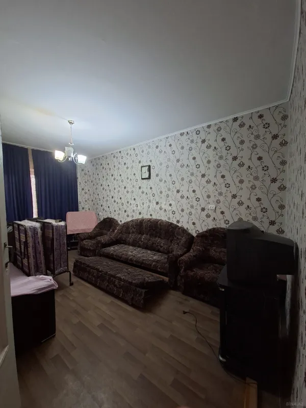 Satılır 4 otaqlı mənzil 110 m²