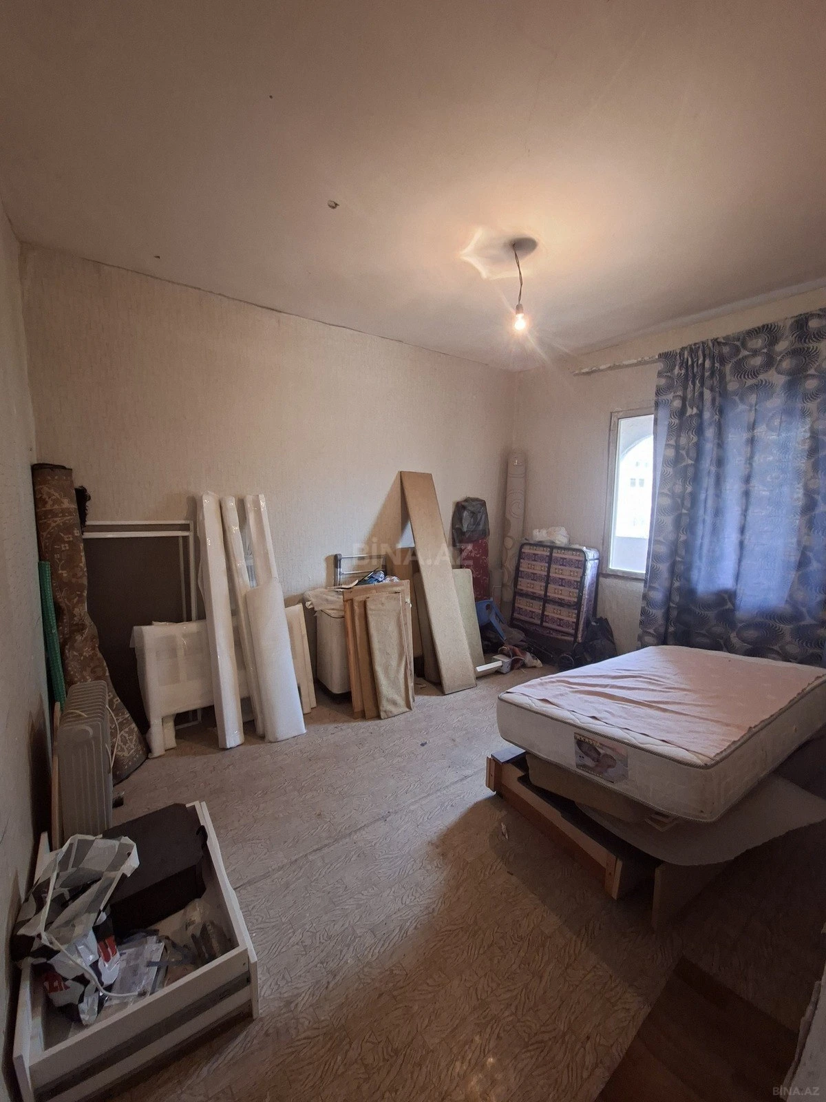 Satılır 4 otaqlı mənzil 110 m²