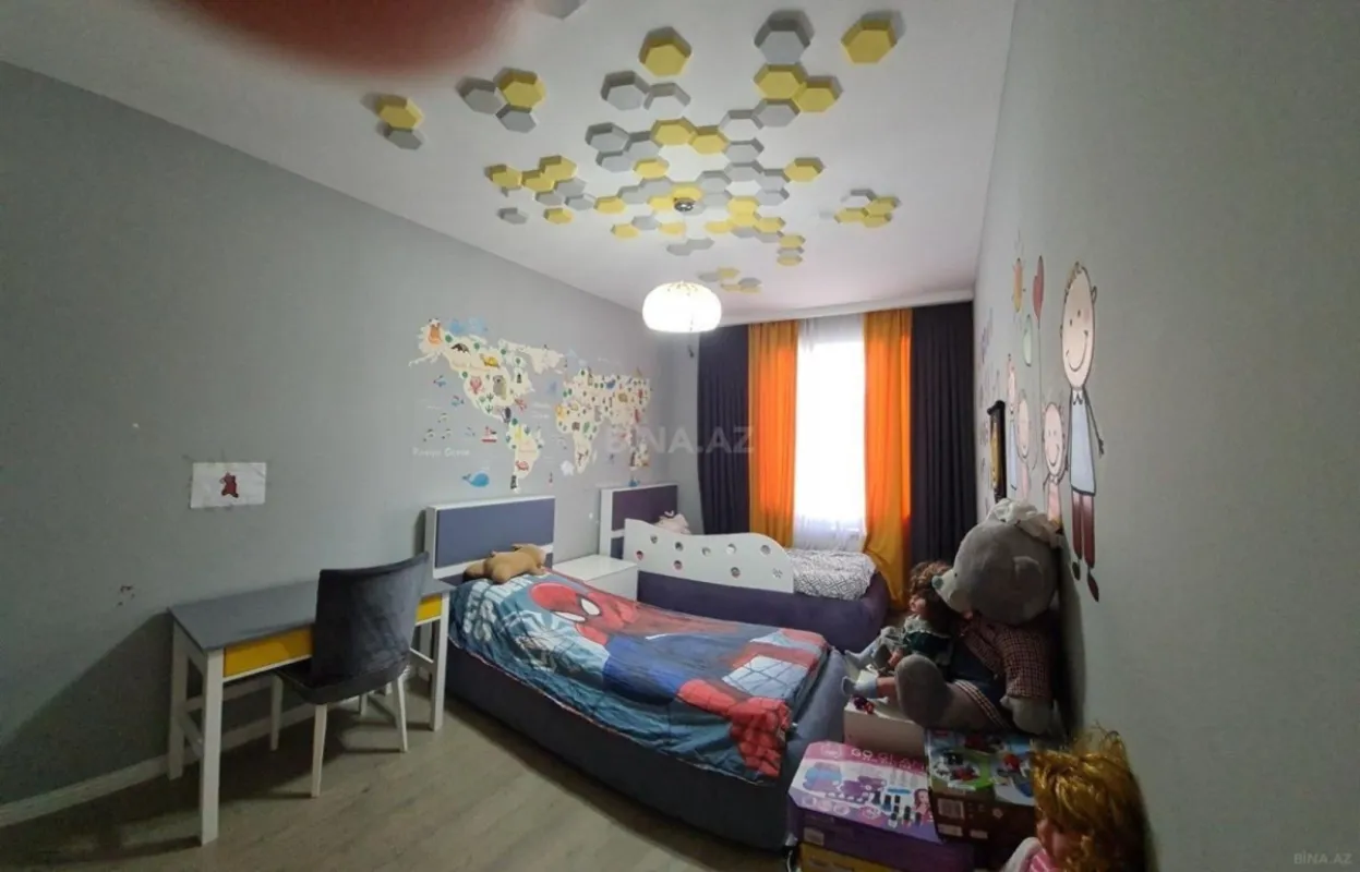 Satılır 3 otaqlı mənzil 110 m²