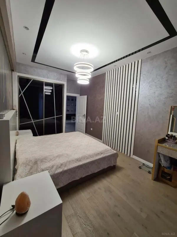 Satılır 3 otaqlı mənzil 110 m²