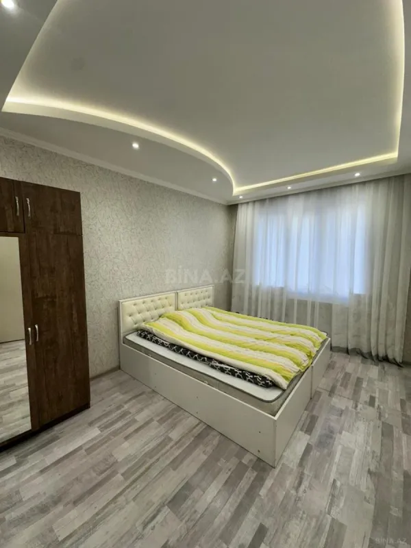 Kirayə verilir 2 otaqlı mənzil 80 m²