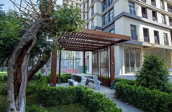 Satılır 4 otaqlı mənzil 131 m²