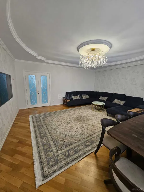 Satılır 3 otaqlı mənzil 125 m²