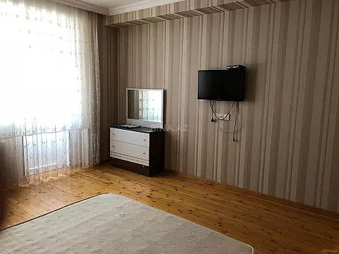 Satılır 2 otaqlı mənzil 100 m²
